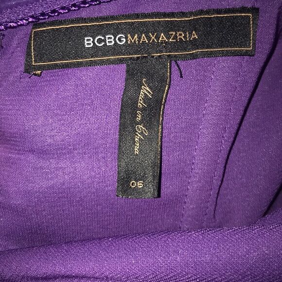 BCBGMaxazriaāGrapeĀ SateenāPrintedāStraples⦠- Picture 5 of 5
